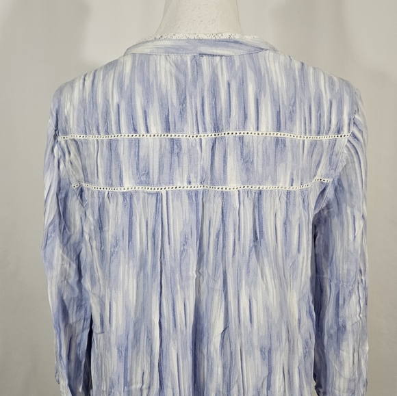 Intro. Blue 3/4 sleeve top womens size medium - Picture 4 of 9